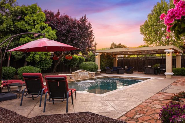 1001 Barkwood Ct, Vacaville, CA 95687