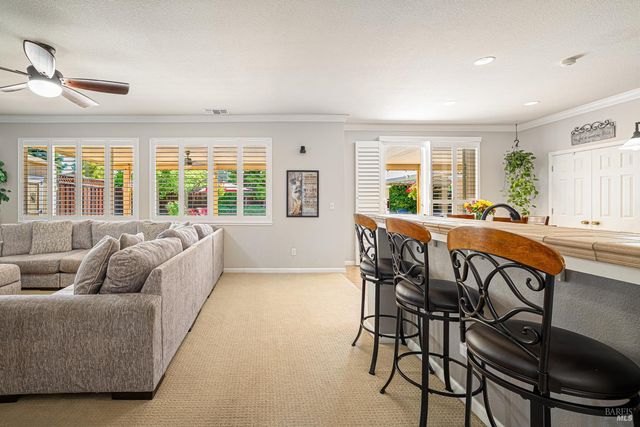 1001 Barkwood Ct, Vacaville, CA 95687