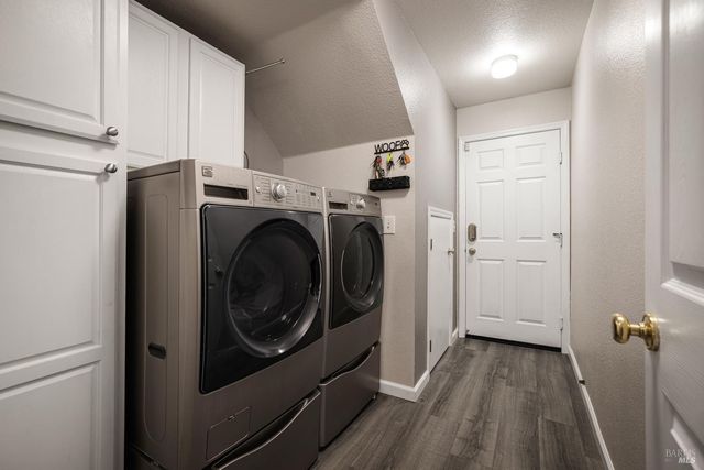 1001 Barkwood Ct, Vacaville, CA 95687