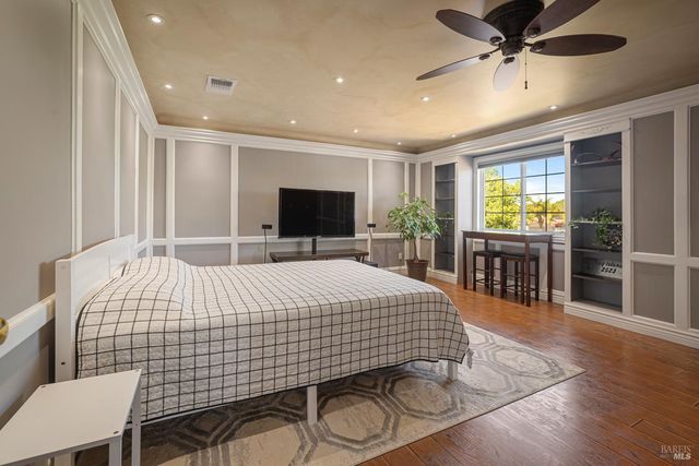 1001 Barkwood Ct, Vacaville, CA 95687