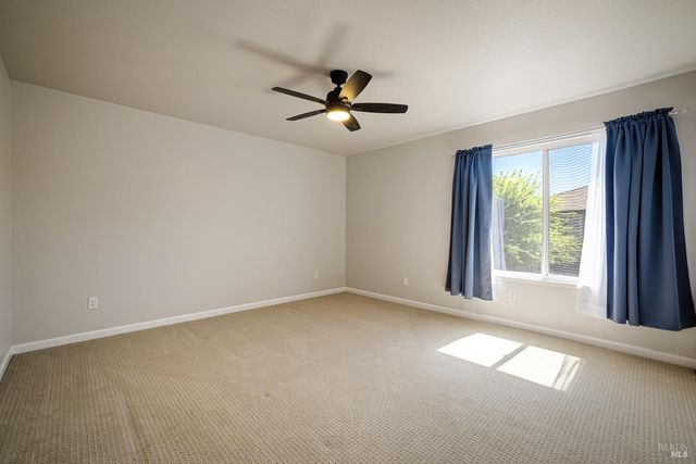 1001 Barkwood Ct, Vacaville, CA 95687