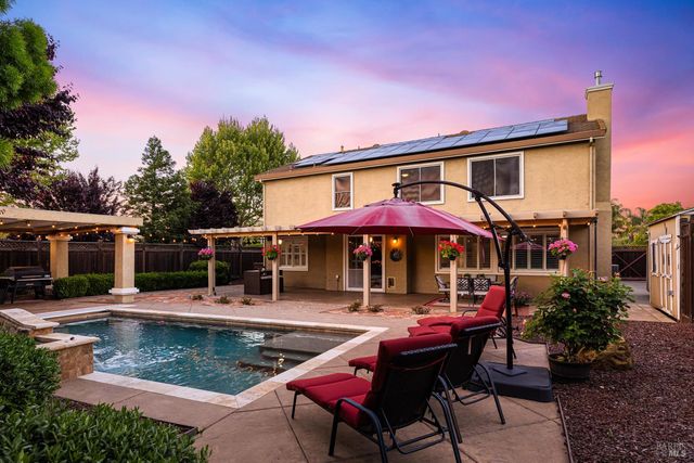 1001 Barkwood Ct, Vacaville, CA 95687