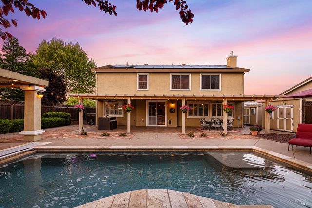 1001 Barkwood Ct, Vacaville, CA 95687