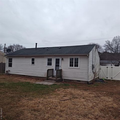 909 Provost Avenue, Bellport, NY 11713