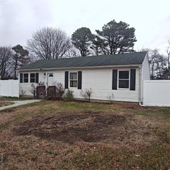 909 Provost Avenue, Bellport, NY 11713