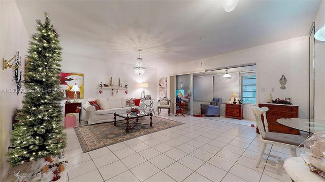 16823 SW 113th Ave V41342, Miami, FL 33157
