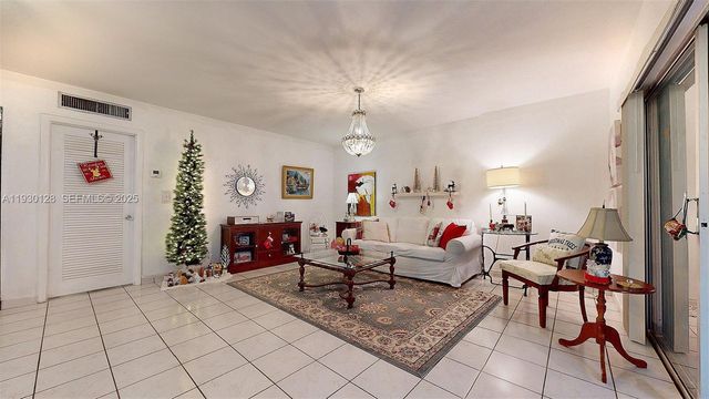16823 SW 113th Ave V41342, Miami, FL 33157