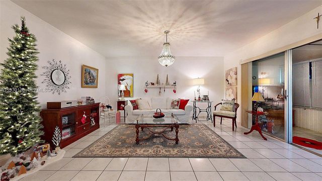 16823 SW 113th Ave V41342, Miami, FL 33157