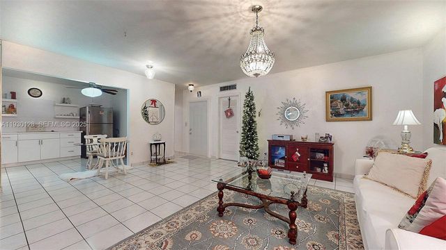 16823 SW 113th Ave V41342, Miami, FL 33157