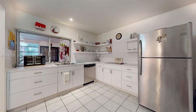 16823 SW 113th Ave V41342, Miami, FL 33157