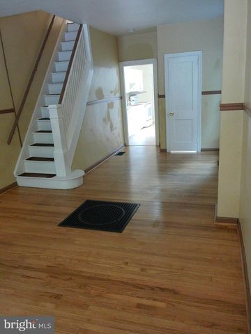 1116 QUEEN ST, Pottstown, PA 19464