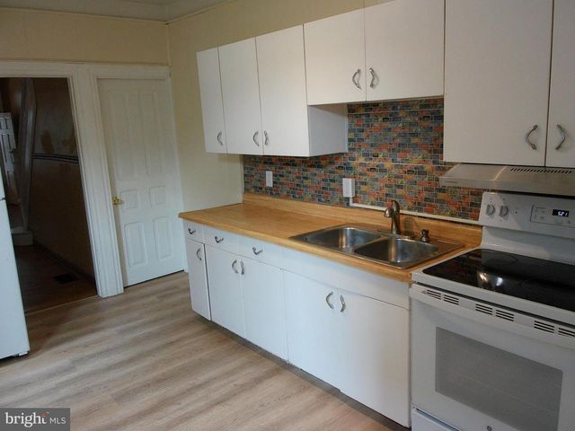 1116 QUEEN ST, Pottstown, PA 19464