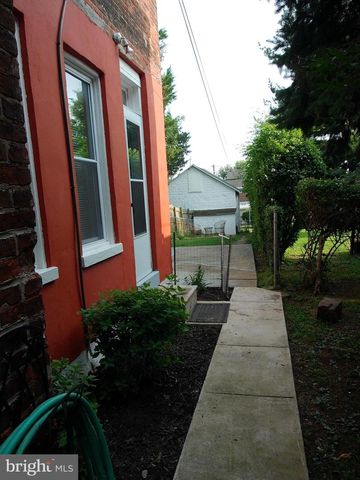 1116 QUEEN ST, Pottstown, PA 19464