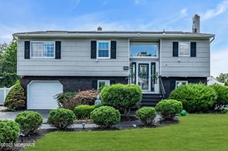 109 Twin Rivers Drive, Toms River, NJ 08753
