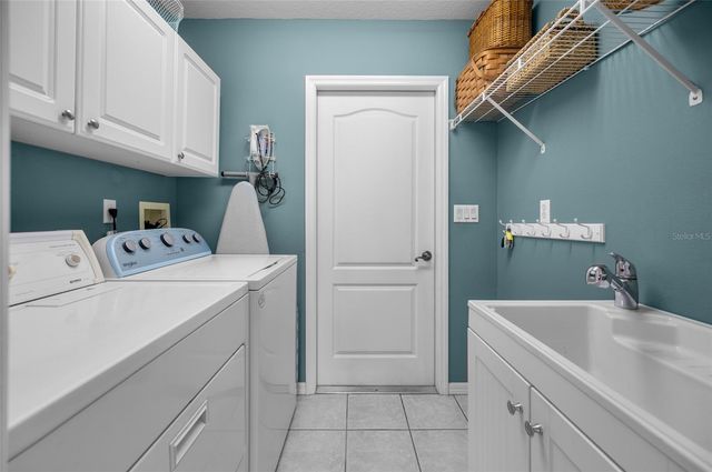 8207 LAKESIDE DRIVE, Englewood, FL 34224