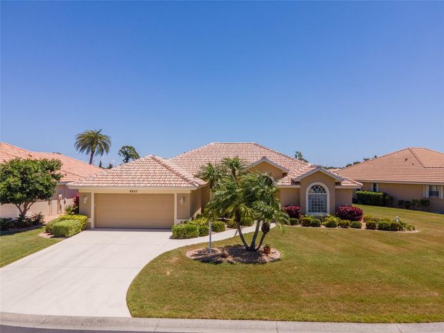 8207 LAKESIDE DRIVE, Englewood, FL 34224