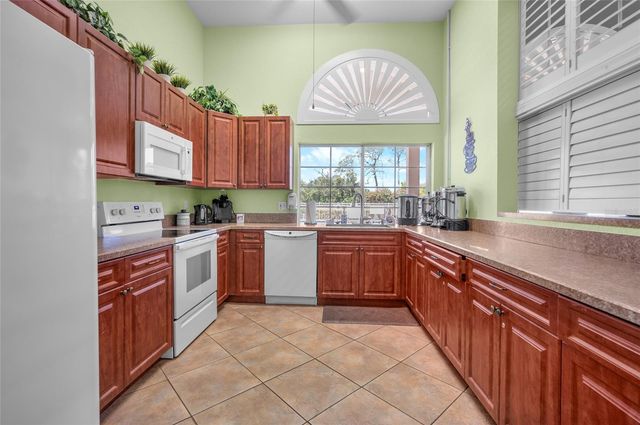 8207 LAKESIDE DRIVE, Englewood, FL 34224