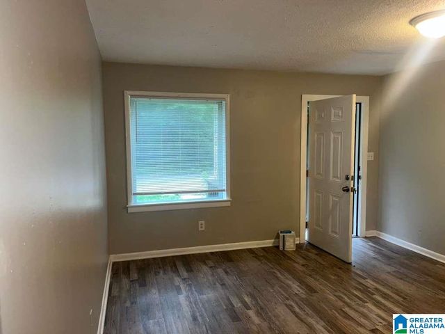 1045 WAVERLY STREET, Tarrant, AL 35217