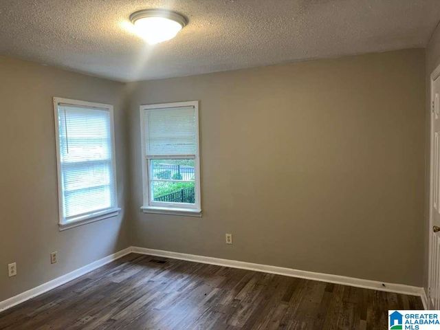 1045 WAVERLY STREET, Tarrant, AL 35217