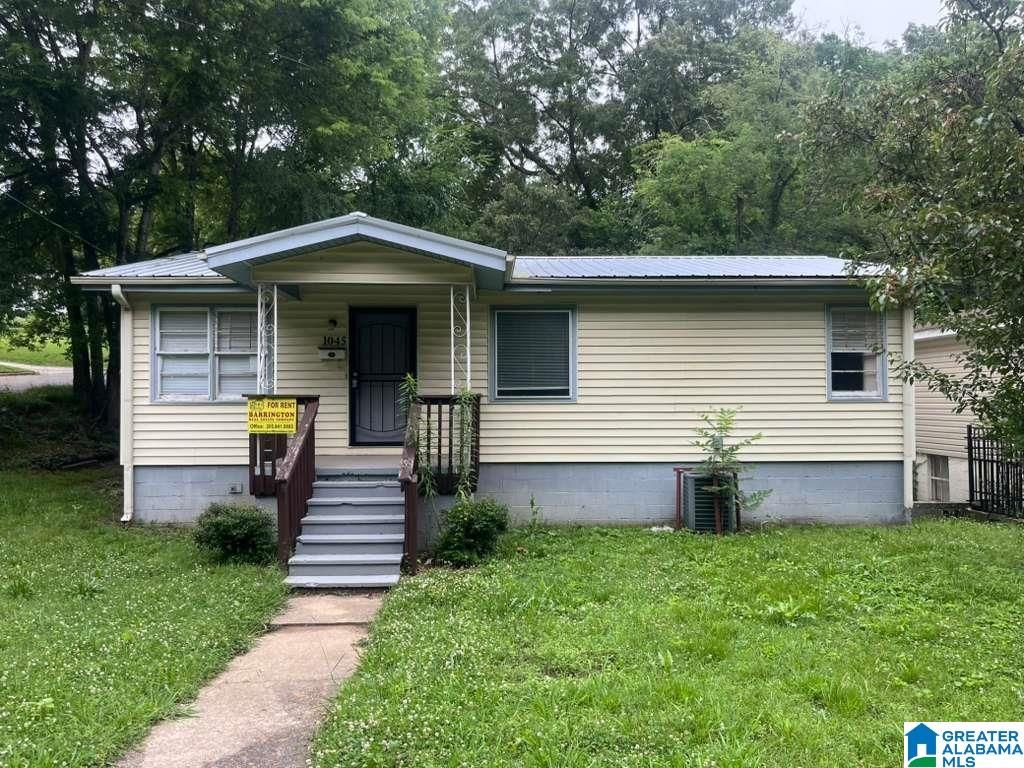 1045 WAVERLY STREET, Tarrant, AL 35217