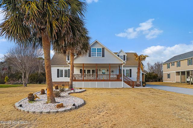 180 Salty Shores Point Drive, Newport, NC 28570