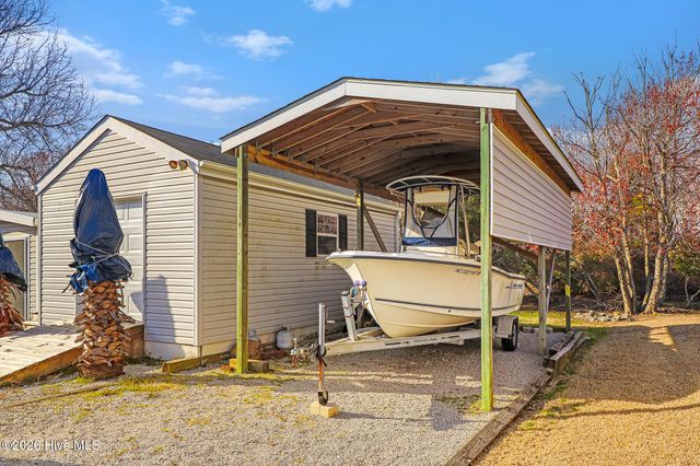 180 Salty Shores Point Drive, Newport, NC 28570