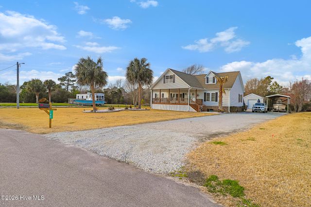 180 Salty Shores Point Drive, Newport, NC 28570