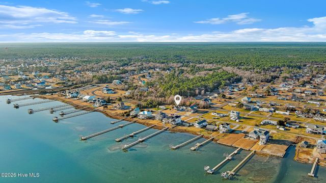 180 Salty Shores Point Drive, Newport, NC 28570