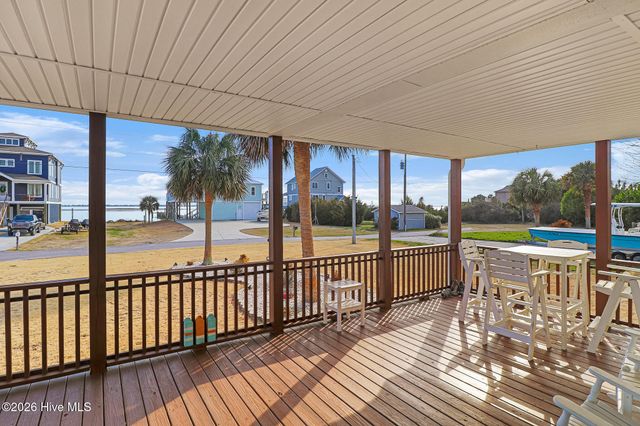 180 Salty Shores Point Drive, Newport, NC 28570
