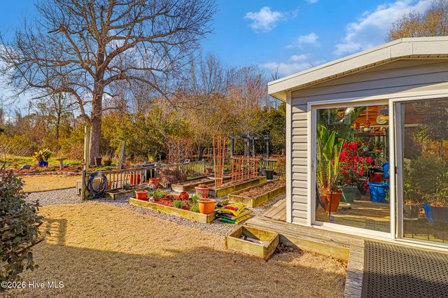 180 Salty Shores Point Drive, Newport, NC 28570