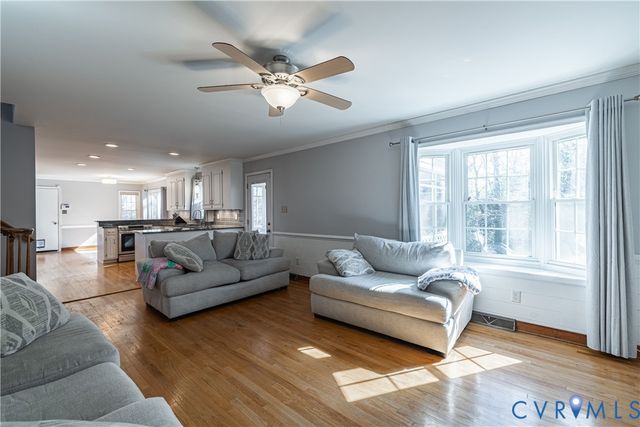 5307 Krag Rd, Chester, VA 23831