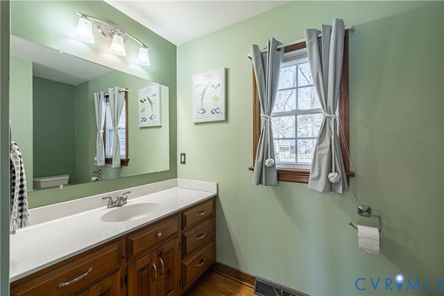 5307 Krag Rd, Chester, VA 23831