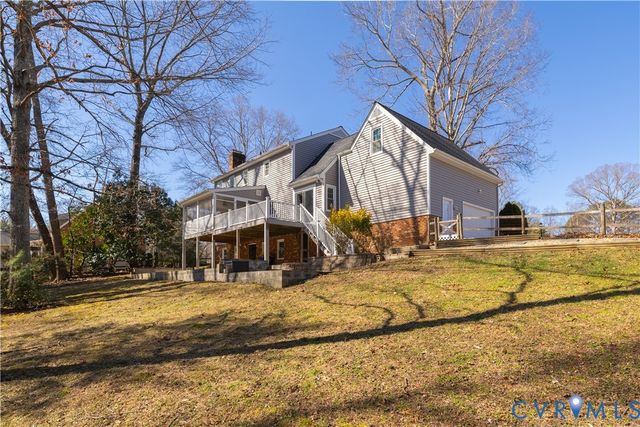 5307 Krag Rd, Chester, VA 23831