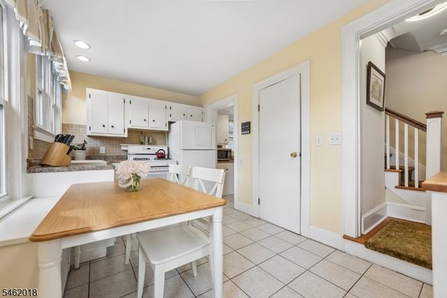 21 Midland Dr, Morris Twp., NJ 07960