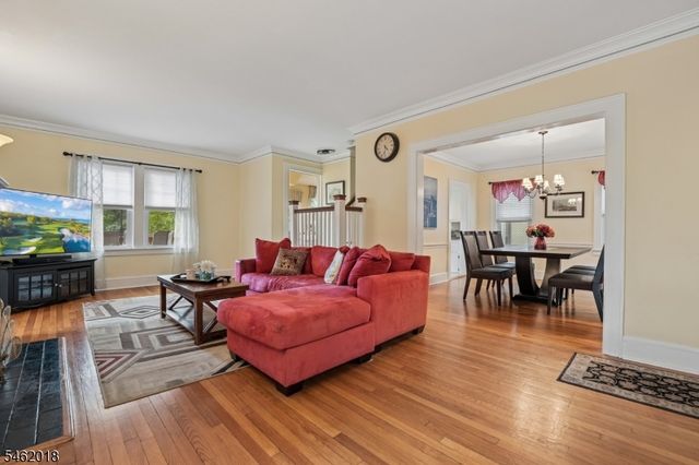 21 Midland Dr, Morris Twp., NJ 07960