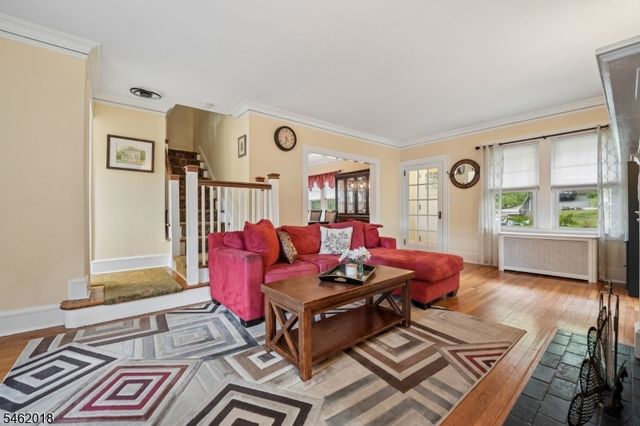 21 Midland Dr, Morris Twp., NJ 07960