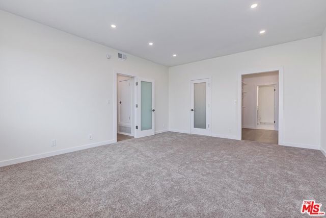 8568 Burton Way 301, Los Angeles, CA 90048