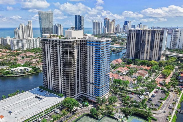 19667 Turnberry Way 7B, Aventura, FL 33180