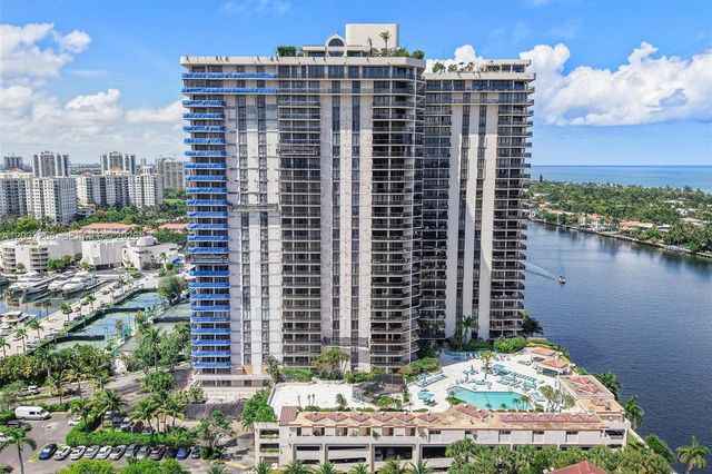 19667 Turnberry Way 7B, Aventura, FL 33180