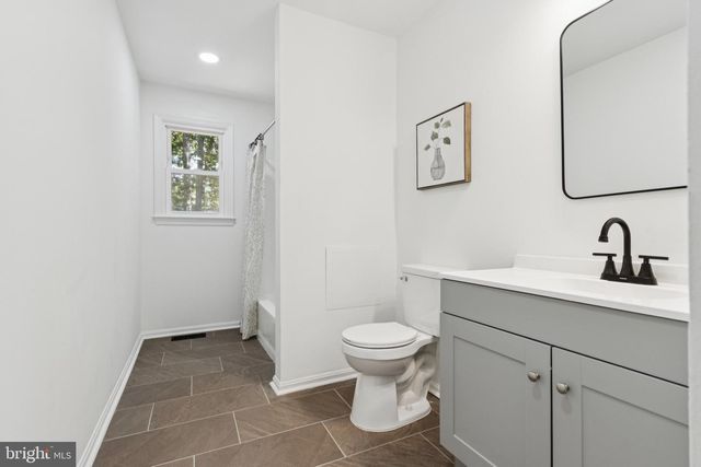 39 HIDDEN LAKE DR, Stafford, VA 22556