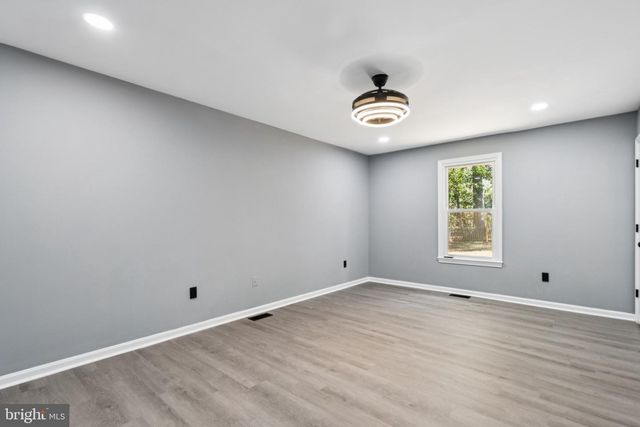 39 HIDDEN LAKE DR, Stafford, VA 22556