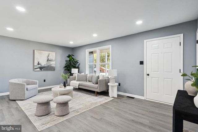 39 HIDDEN LAKE DR, Stafford, VA 22556