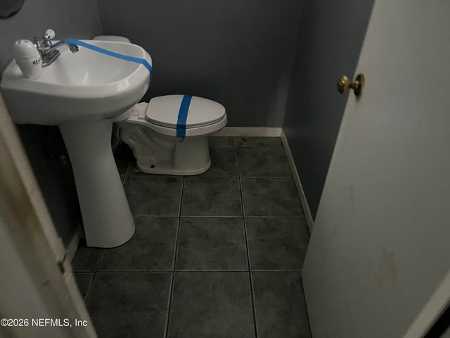 1742 MEMORY Lane, Jacksonville, FL 32210