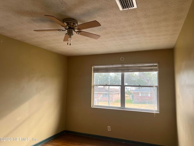 1742 MEMORY Lane, Jacksonville, FL 32210