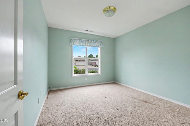 3348 Creek View Drive, Medford, OR 97504