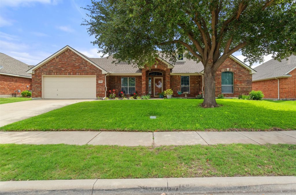 106 Elmwood Trail, Forney, TX 75126