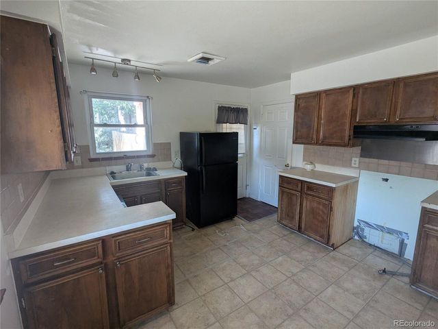 1676 S Wolcott Ct, Denver, CO 80219