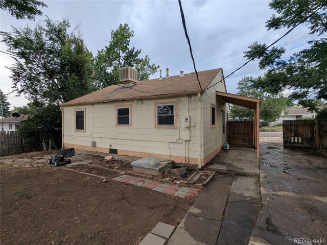 1676 S Wolcott Ct, Denver, CO 80219