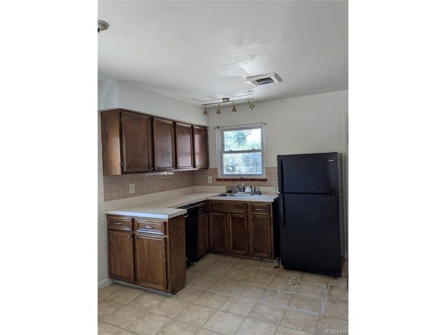 1676 S Wolcott Ct, Denver, CO 80219