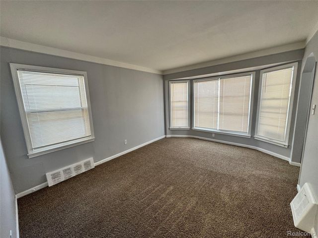 437 Mayflower Avenue, Lincoln Park, MI 48146